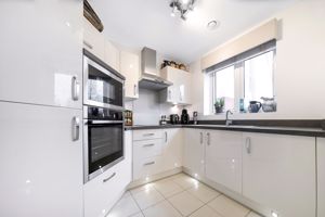 KITCHEN- click for photo gallery
